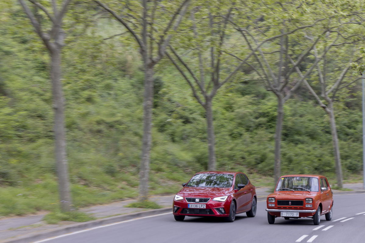 From-the-SEAT-127-to-the-Ibiza-50-years-of-driving-evolution_07_HQ