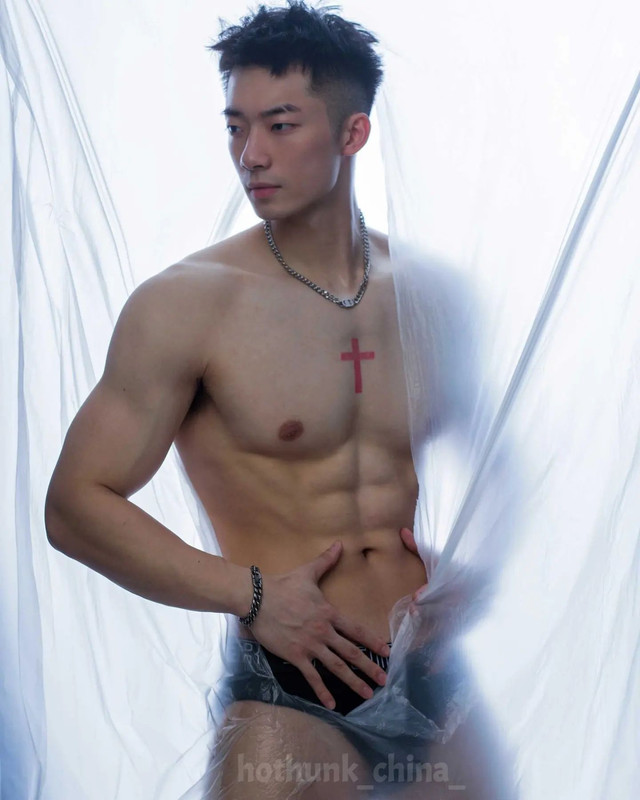 Photo by Chinese hunks 全球華男 on July 13, 2023. (2)