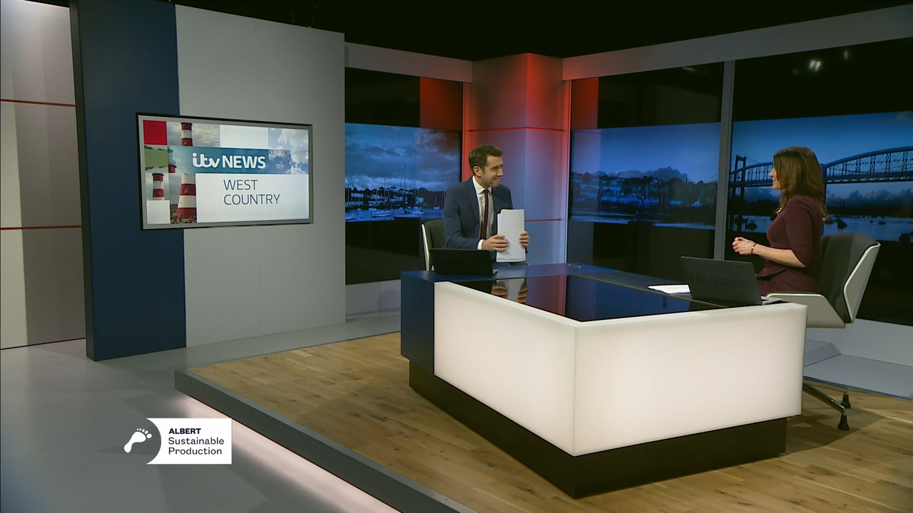 12.16 - 18.00.00 - ITV News London. The latest news in London and the..._001.ts_snapshot_00.27.531