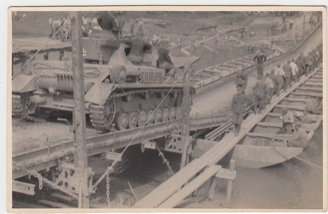 Foto Deutscher PANZER Brücke Übergang WEHRMACHT
