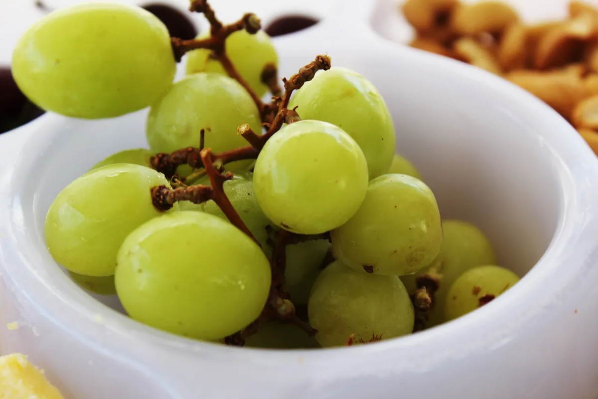 Aplica este truco para que las uvas duren más tiempo