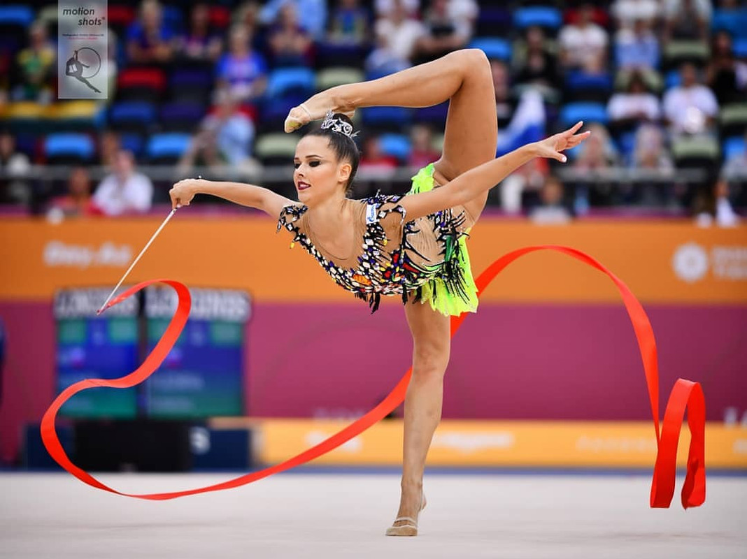 Екатерина селезнёва обруч