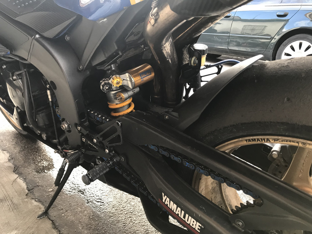 DAED5767-D5D4-4AA1-8AF7-6641E473E1CD