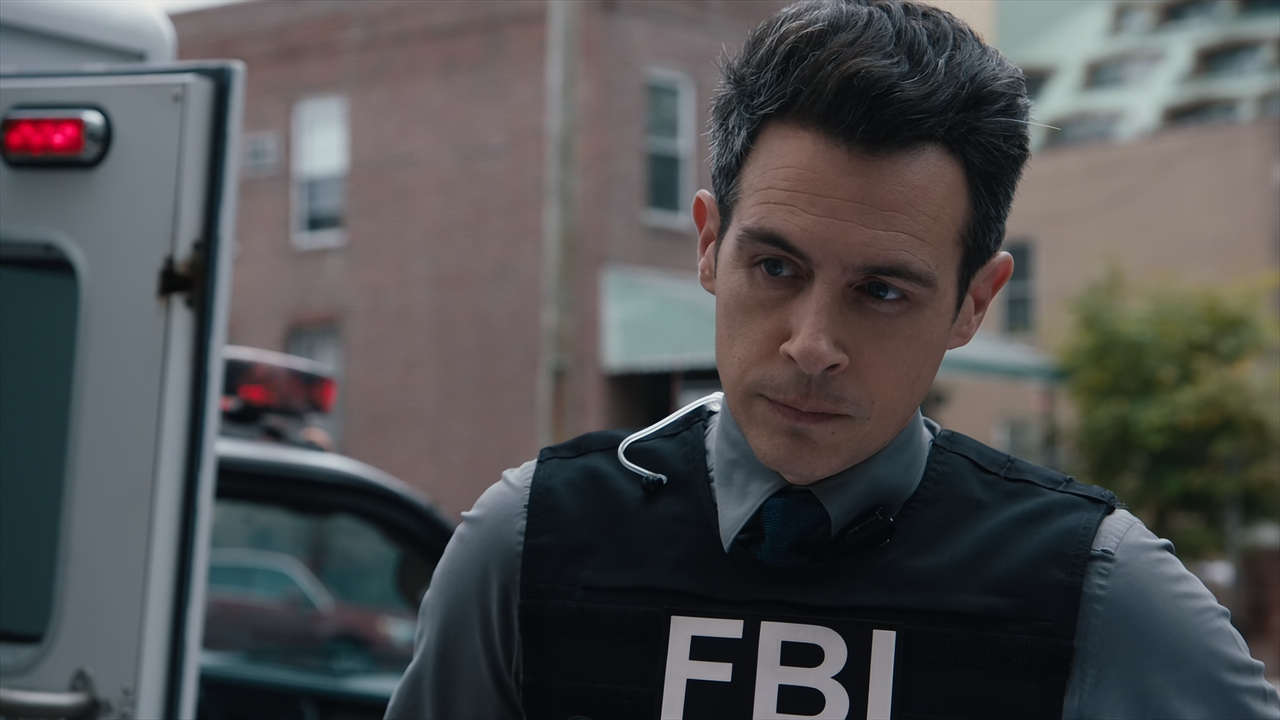 FBI.S04E07.Gone.Baby.Gone.1080p.10bit.AMZN.WEB-DL.DDP5.1.HEVC-Vyndros.mkv_snapshot_23.10_[2021.11.19