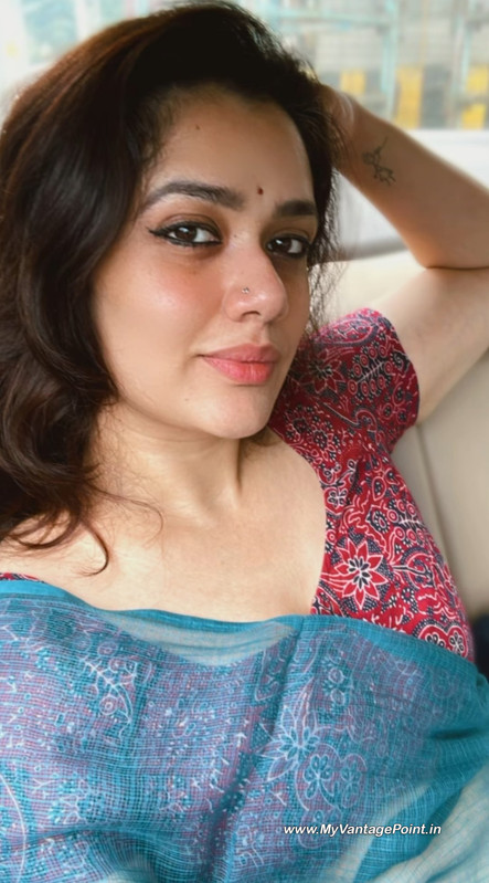 20-Girija-Oak-Hot-Selfies-HD-Mobile-Wallpapers-Pics-My-Vantage-Point