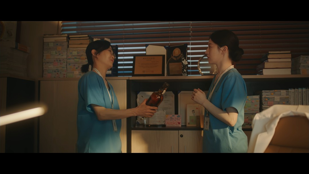 VS--Netflix-ResidentPlaybookE12Episode12-52’34”