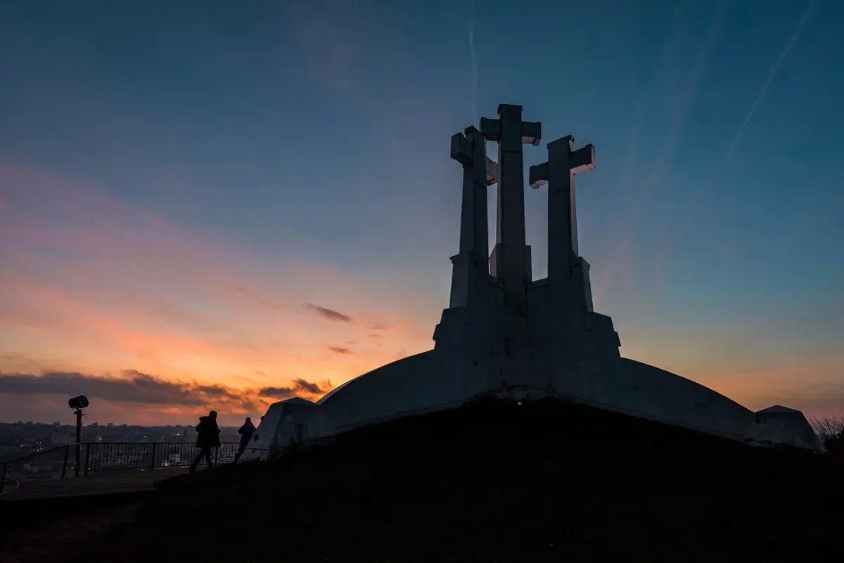 70D4DE50-7A8A-41BF-BF7A-78B5438A4BE7