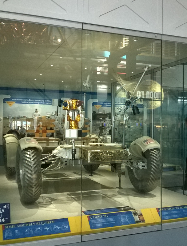 [Image: Apollo-Rocket4.png]