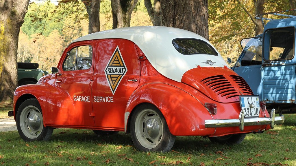 Renault-4CV Commerciale