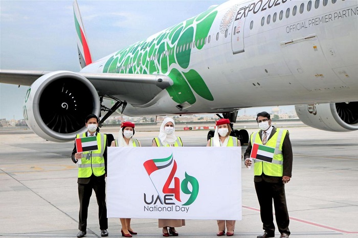 Staf Emirates merayakan Hari Nasional UEA di Bahrain