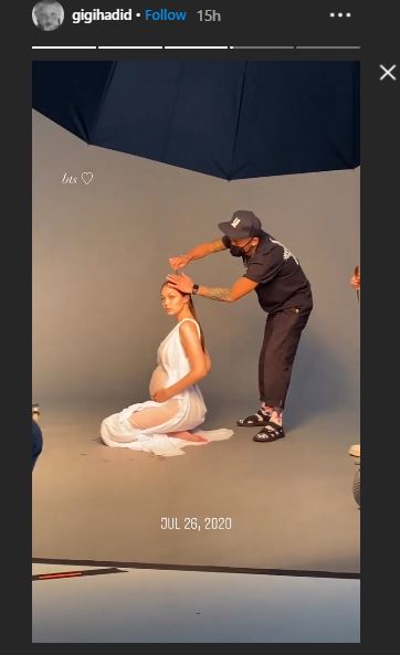 Gigi Hadid terlihat dalam tiga gambar hitam-putih baru yang diambil oleh fotografer Luigi dan Iango pada akhir Juli.