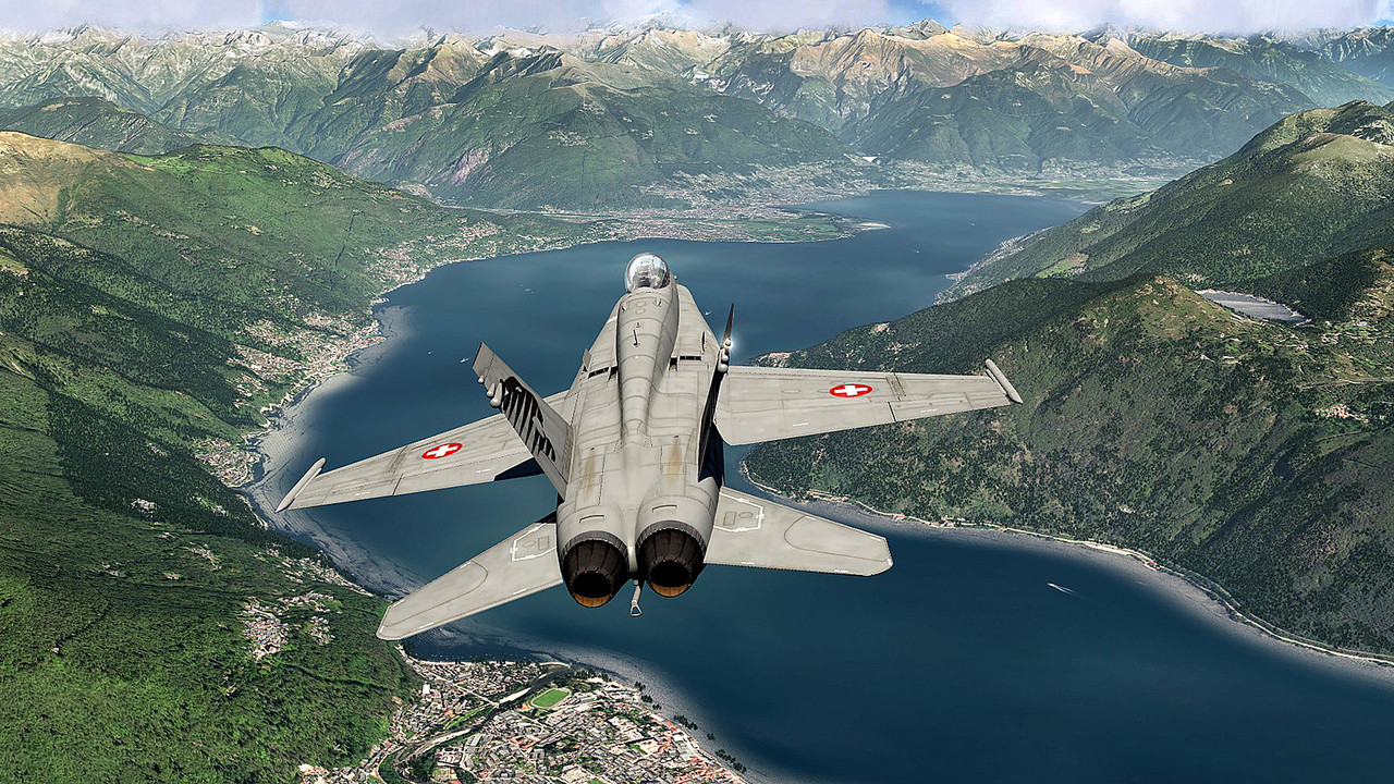 Italy-Suisse-border-Lakes-F18-E.jpg