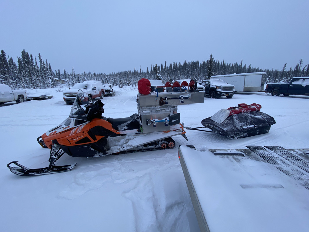 8C9C5E2F-DFE1-42FC-B2D6-0BDA28309285