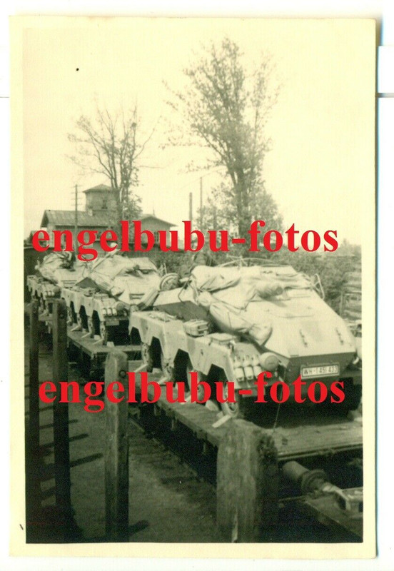 FOTO - 36.I.Div. - EINSATZ LENINGRAD - SdKfz 233 - Schützenpanze