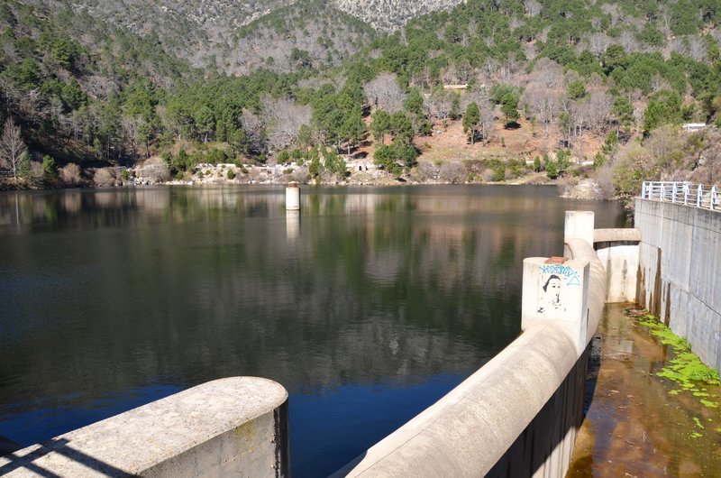 RUTA EMBALSE DEL HORCAJO Y GARGANTAS DEL VALLE DEL TIETAR-20-2-2016-AVILA - Paseando por España-1991/2016 (17)