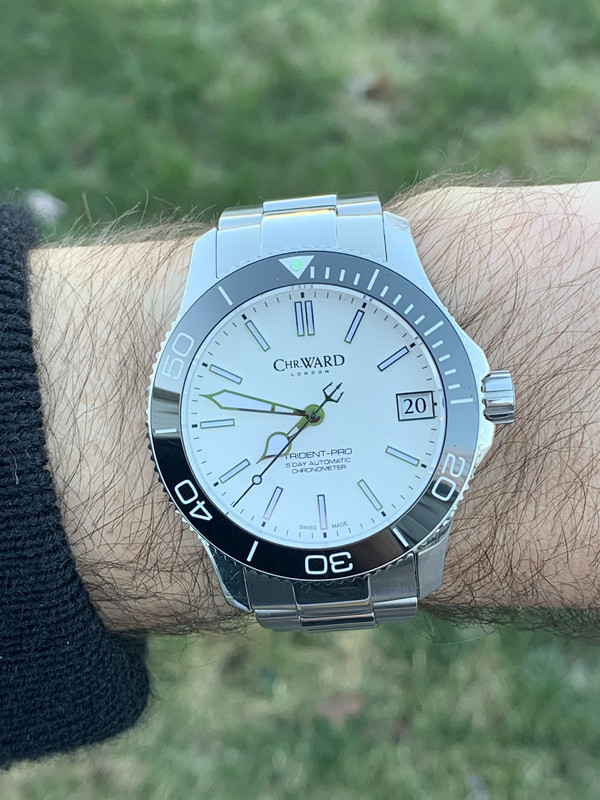 E933FD87-0D20-4B98-9273-D1009C5511AE