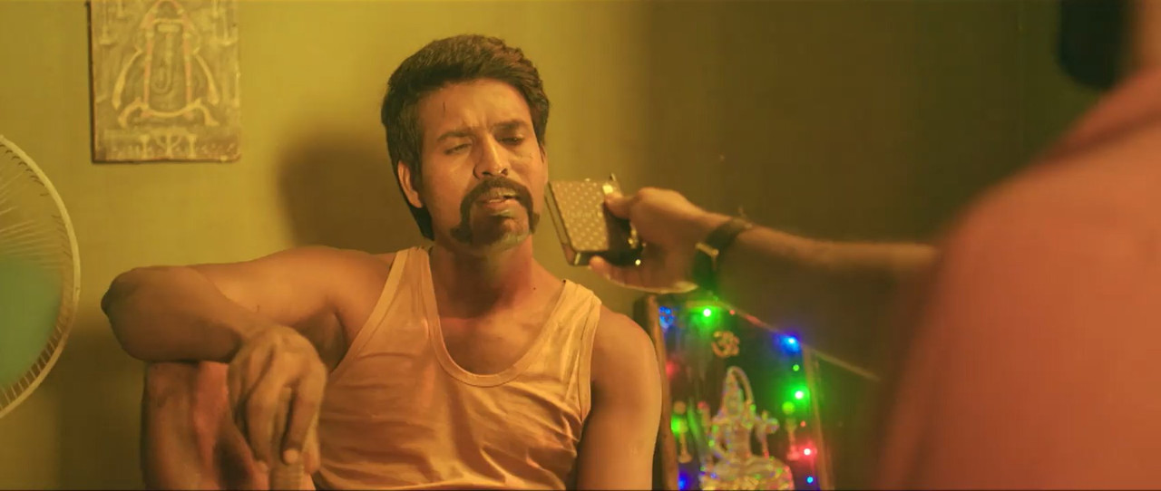 Gemini Ganeshanum Suruli Raajanum 2017 WebRip [Tamil] 480p, 720p ESub Screenshot