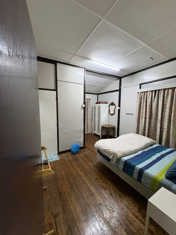 Bilik Utama - Connection Room