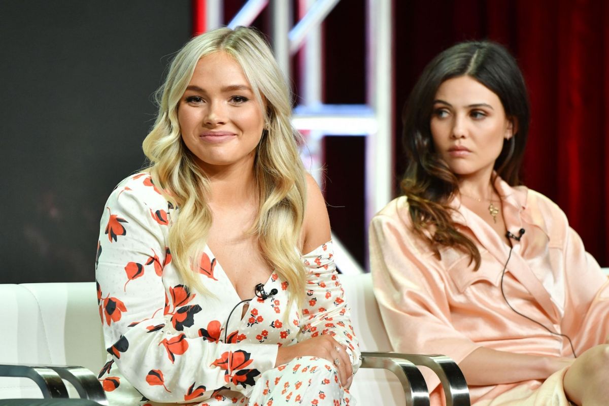 natalie-alyn-lind-at-cbs-tca-summer-press-tour-in-beverly-hills