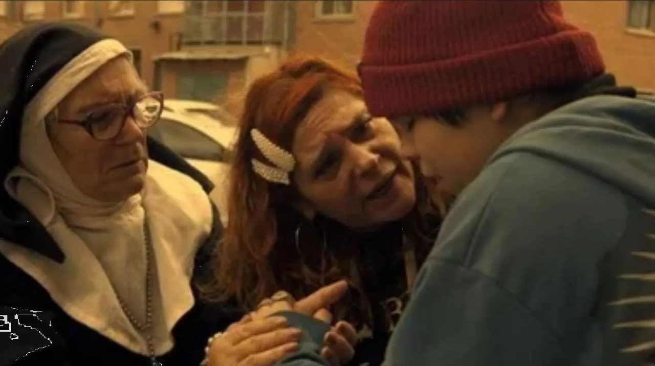 Esta es la verdad del video de 3 hombres amenazando a policía