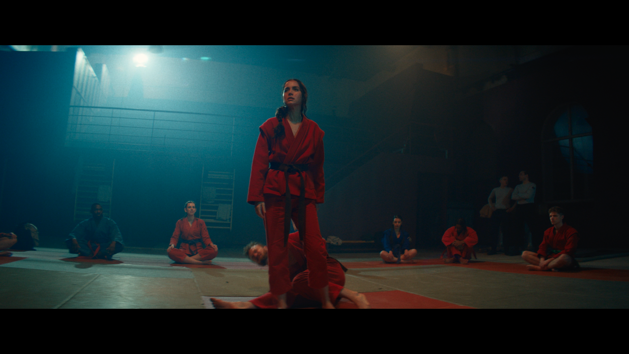 mpv-shot_Ballerina.2025.2160p.UHD.Hybrid.BDRemux.HDR10 .DV.HEVC-Нечипорук_00_24_23_0004