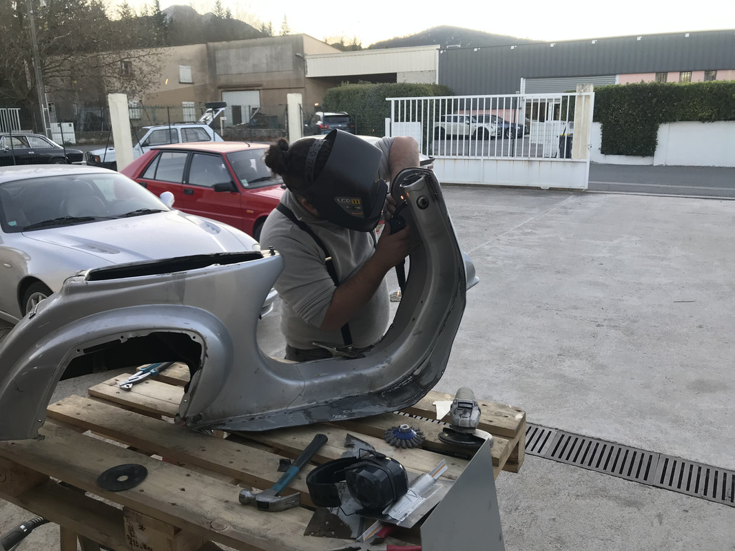 7463A59B-C898-4F7F-94F0-F6B08AB27A21