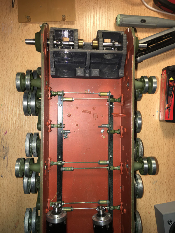 D7CBCAEA-F41C-4565-B049-88975ACD71EC