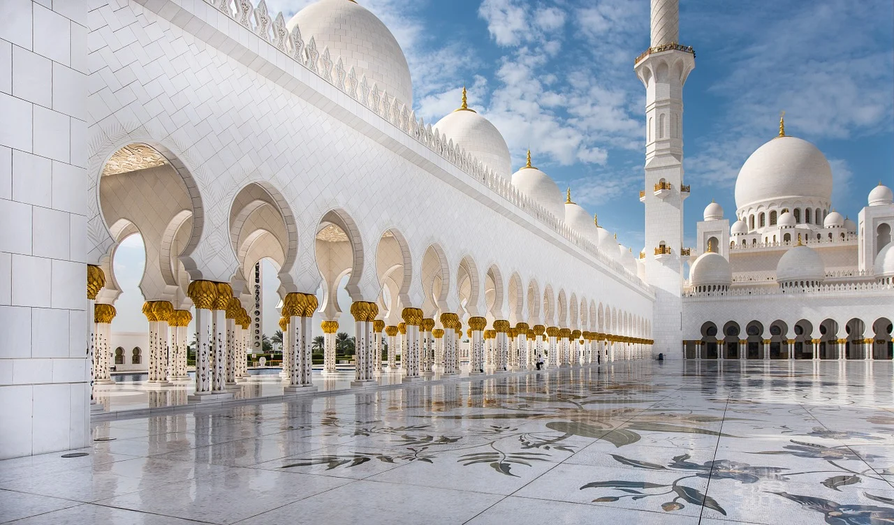 white-mosque-new.webp