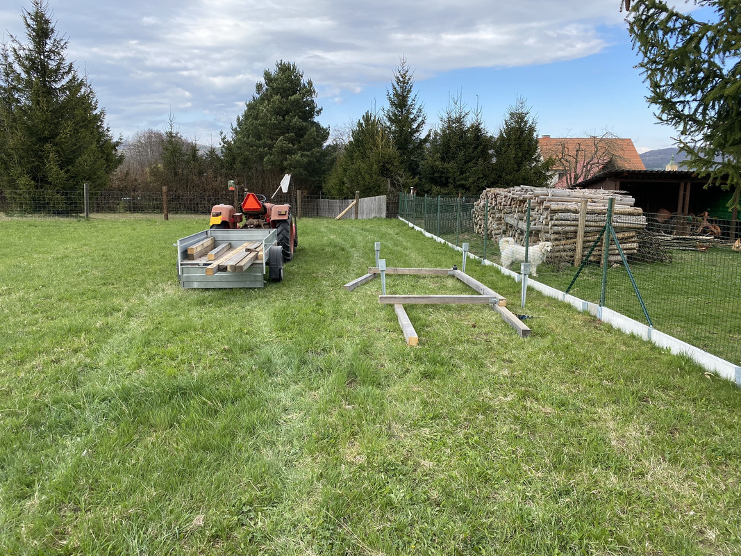 B1BE72B9-015F-44D9-8F74-BDEFFC9B1252