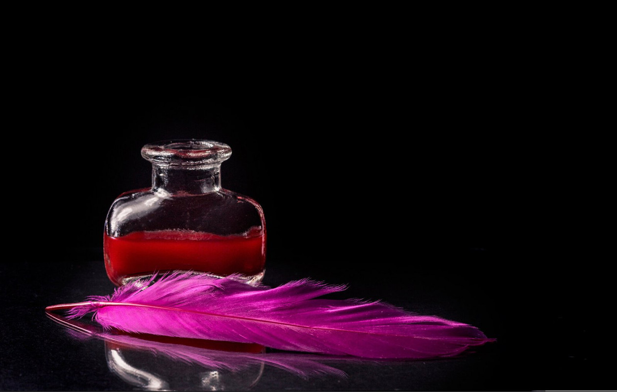 magenta-feather-dis.jpg