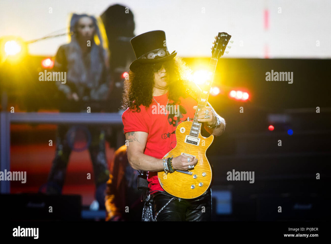 guns-n-roses-perform-in-the-not-in-this-