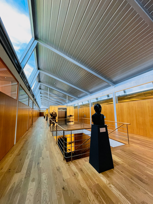 AA944833-201F-4A37-8B3C-AA3222F4A703