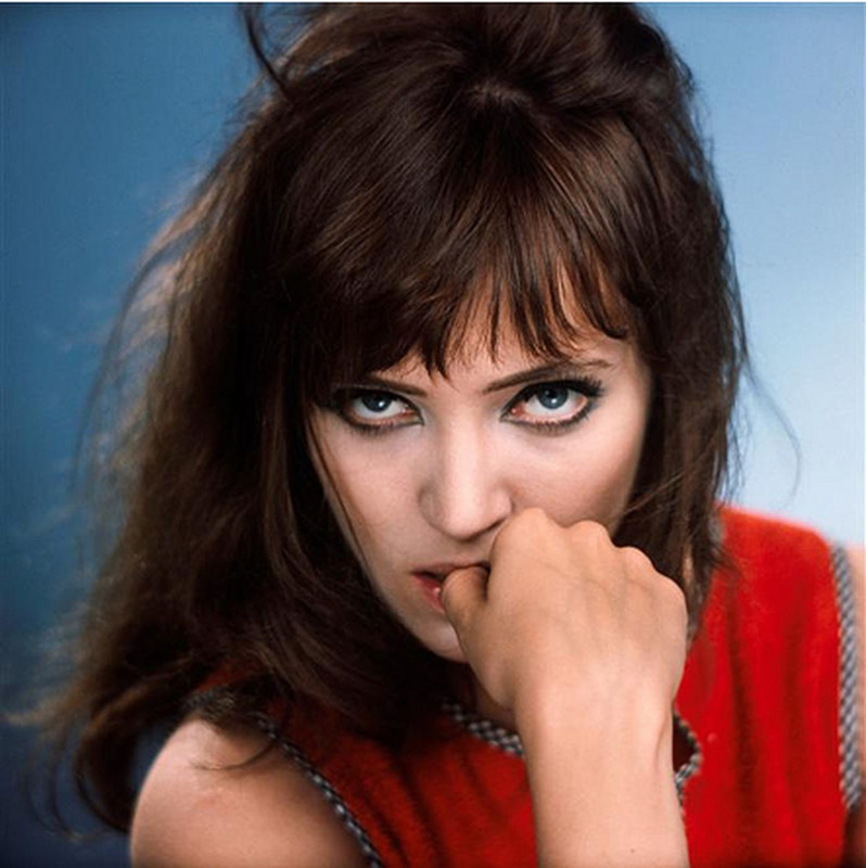 anna_karina_mc83