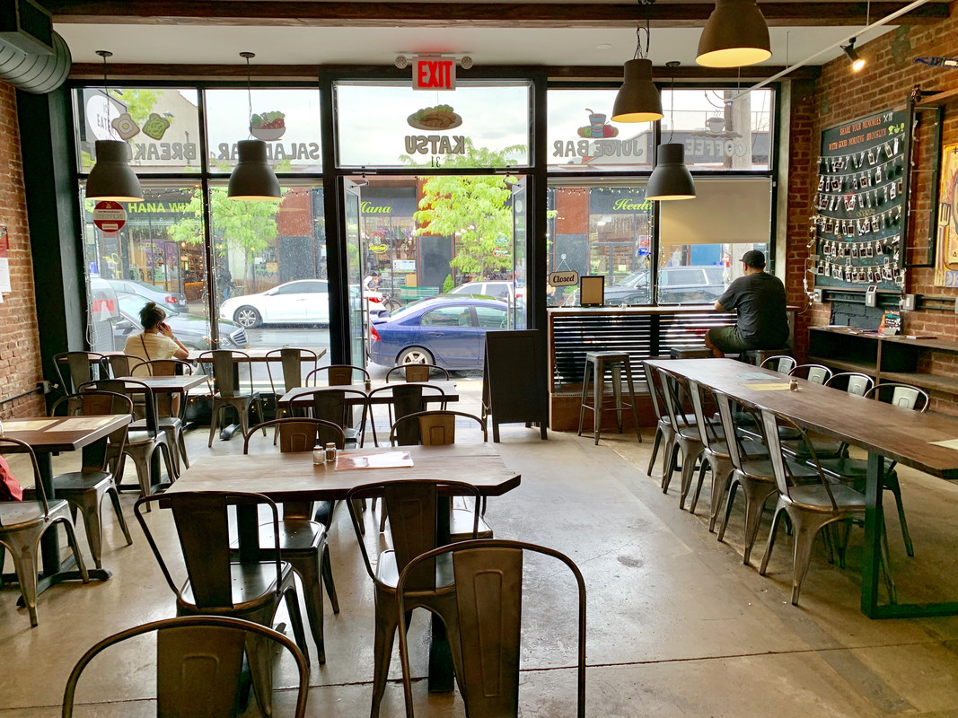 82F42CDF-766D-4AA0-BE86-42E96D429455