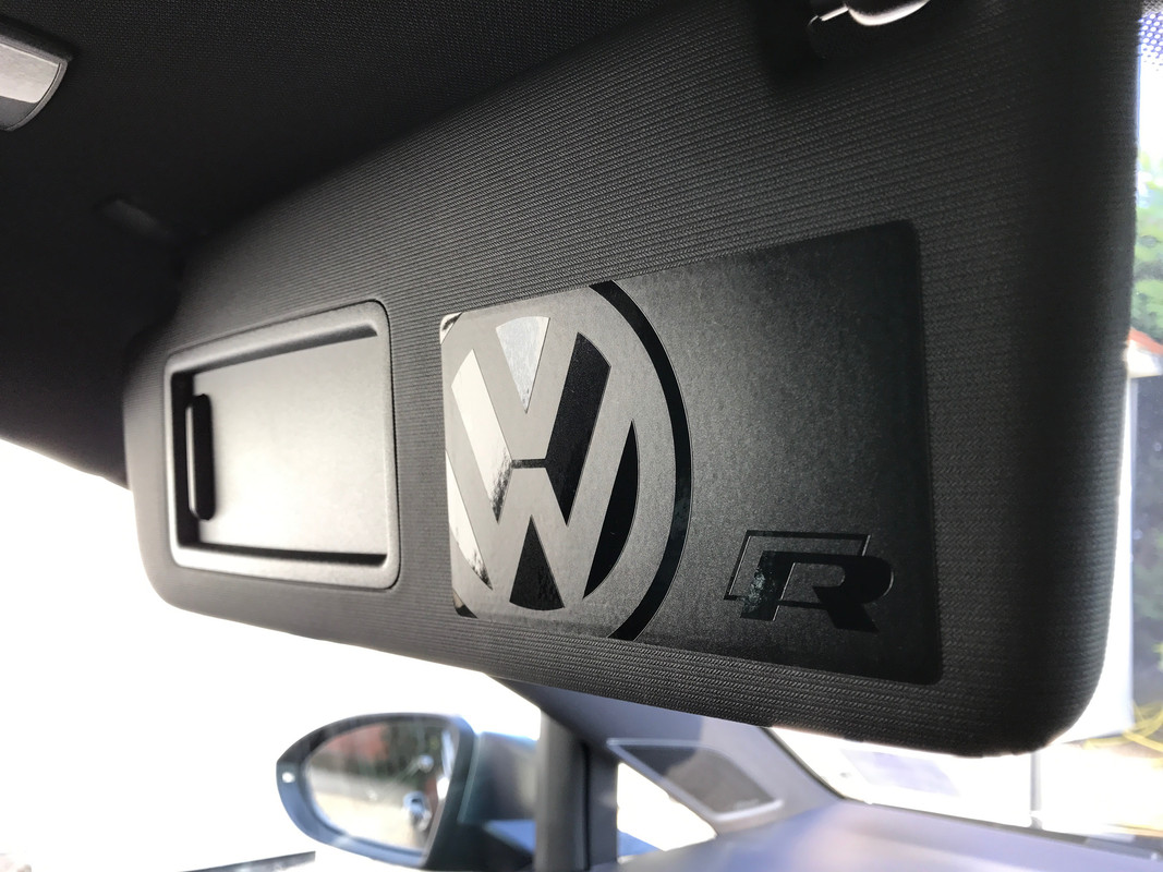 Accessoires d'intérieur de voiture en fibre de carbone pour tableau de bord  passager Volkswagen Golf 7 GTI MK7 2014-19 : : Auto