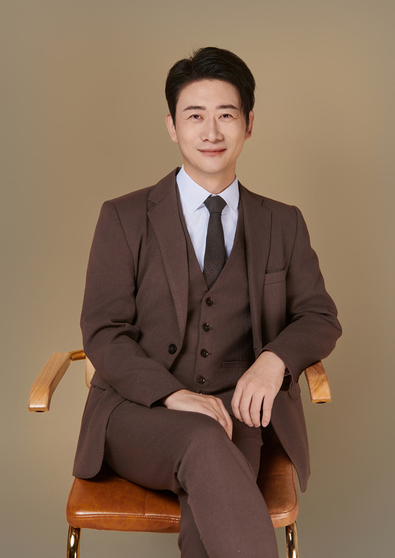 Zhiqiang Yan
