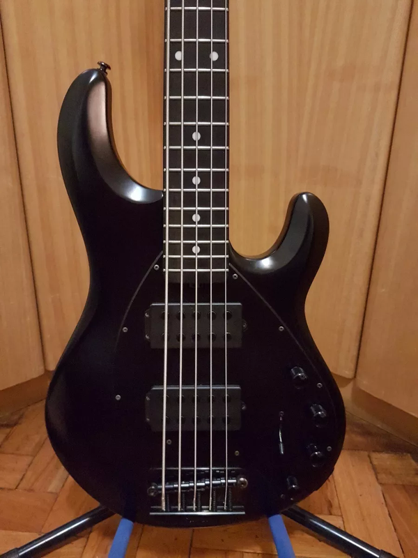 Music Man Stingray 5 HH ou H ? - Página 2 2