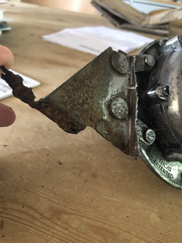 6A5061AF-0FE7-4061-84AA-CCF5B318CB9D