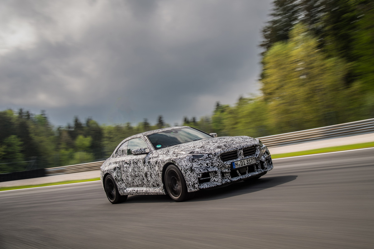 P90467930_highRes_the-all-new-bmw-m2-u