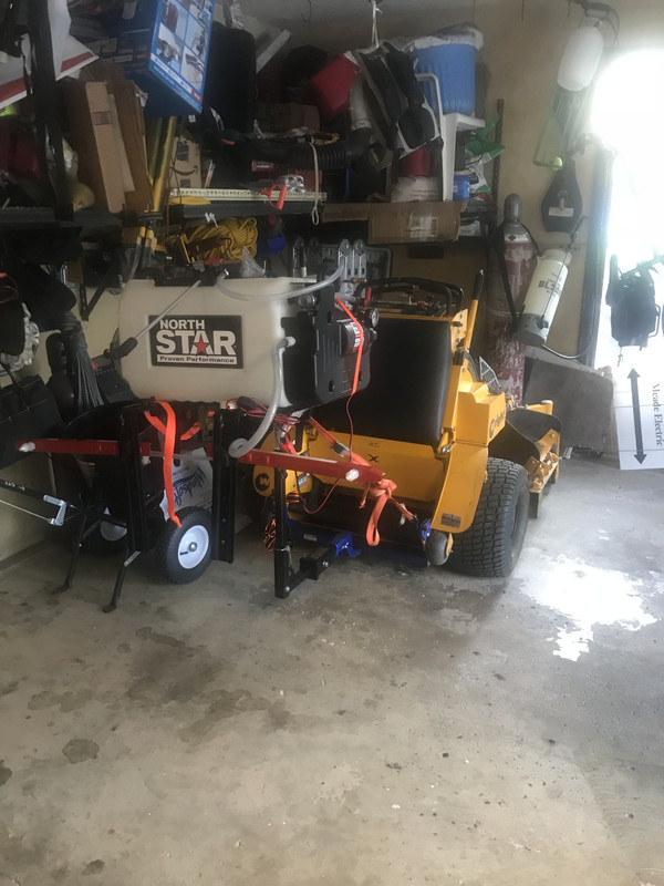 176B108E-89E9-4DDF-B51E-889231B9D171