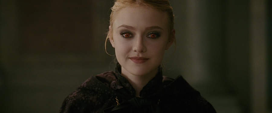 The Twilight Saga: New Moon 2009 BluRay [Hindi + Tamil + Telugu + English] 480p, 720p, 1080p ESub Screenshot
