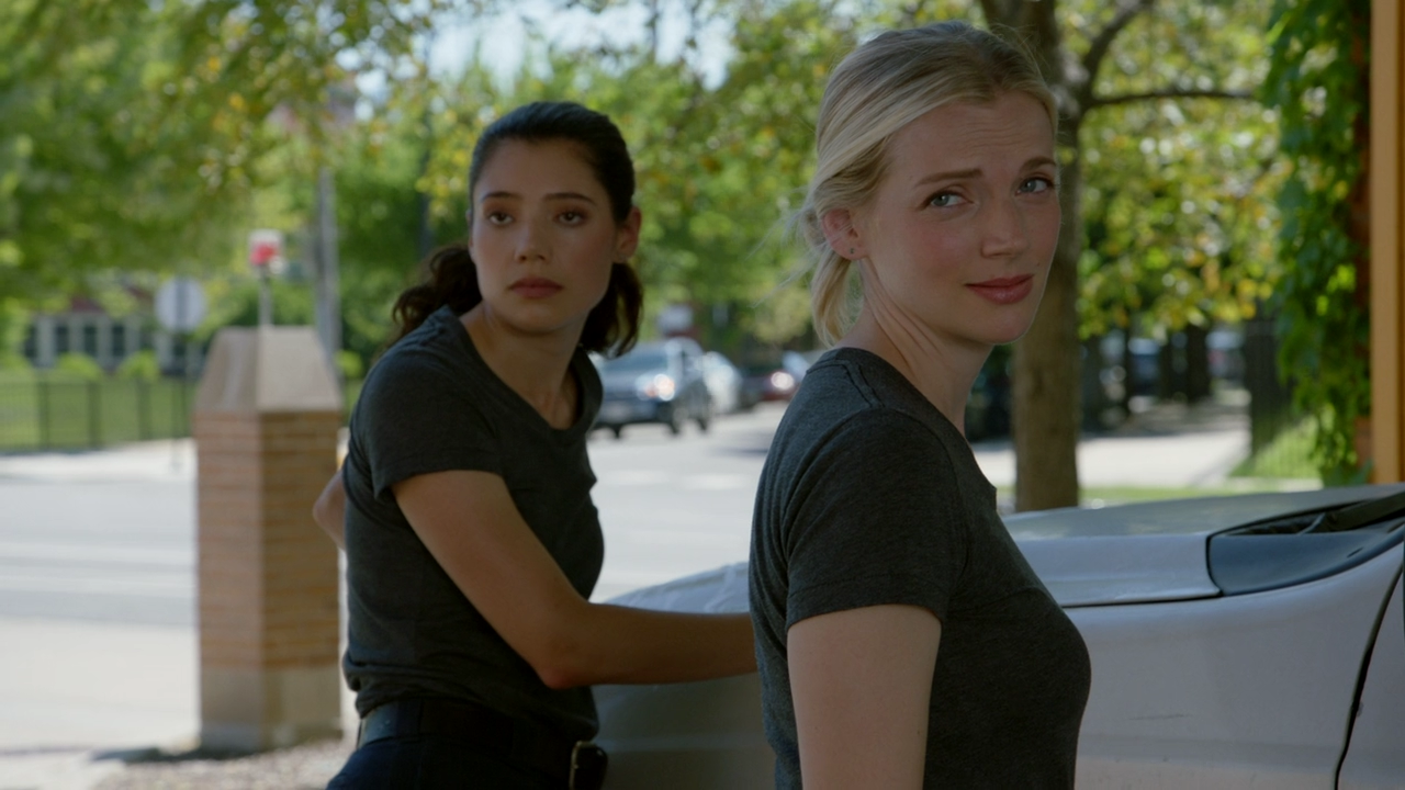 Chicago.Fire.S11E01.Tieniti.forte.720p.WEBMux.ITA.ENG.x264-BlackBit[screenshot 2]