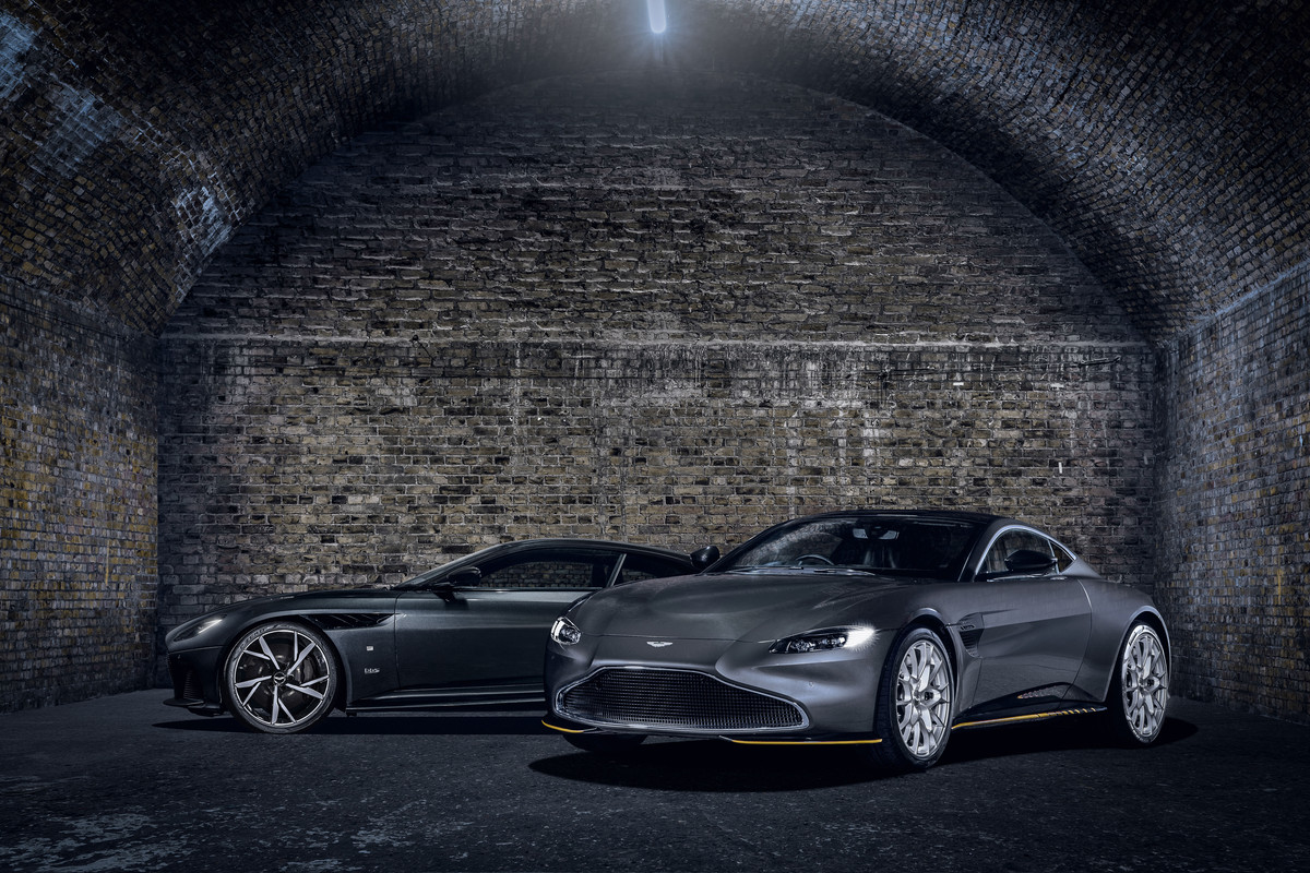 AstonMartinVantage007Edition_DBSSuperleggera007Edition_02