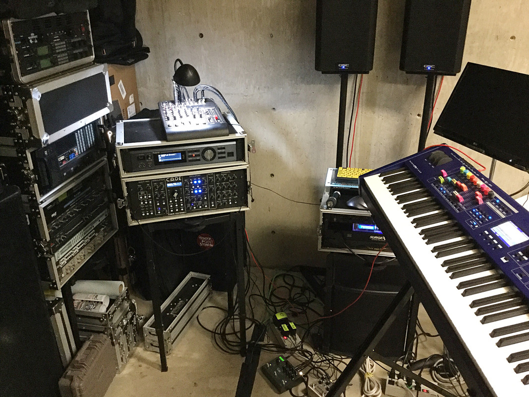 E5709C47-2CEA-497C-A2E9-58681FA37B36