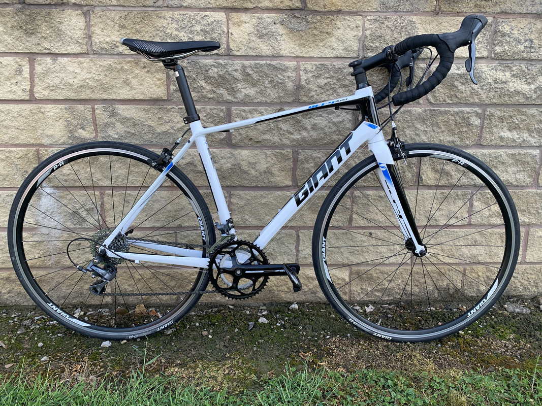 2015 Giant Defy 4 medium 400 SOLD Retrobike