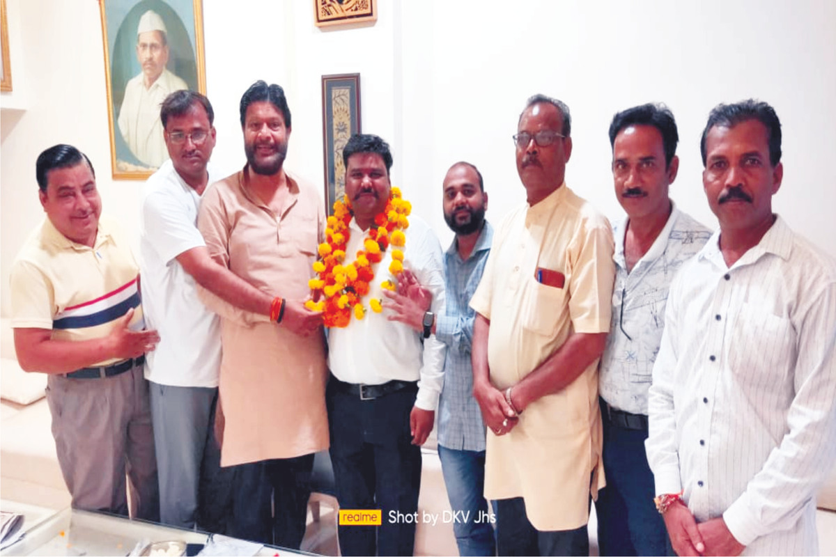 कांग्रेस अनु. जाति विभाग के नवनियुक्त जिलाध्यक्ष का किया स्वागत