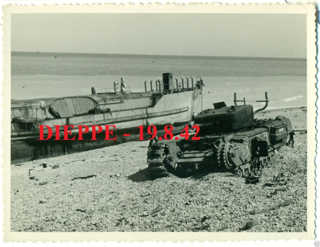 (NORMANDIE) - PANZER   LANDUNGSBOOT - Strand 19.