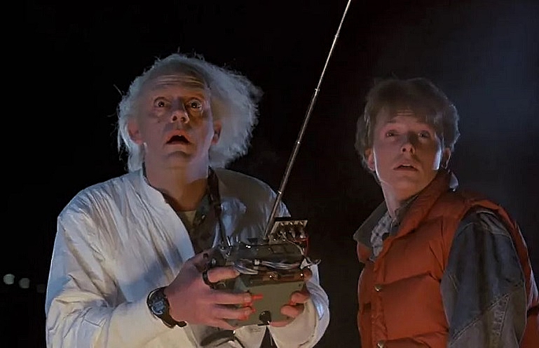 BACK-TO-FUTURE-1-FOTOR.jpg