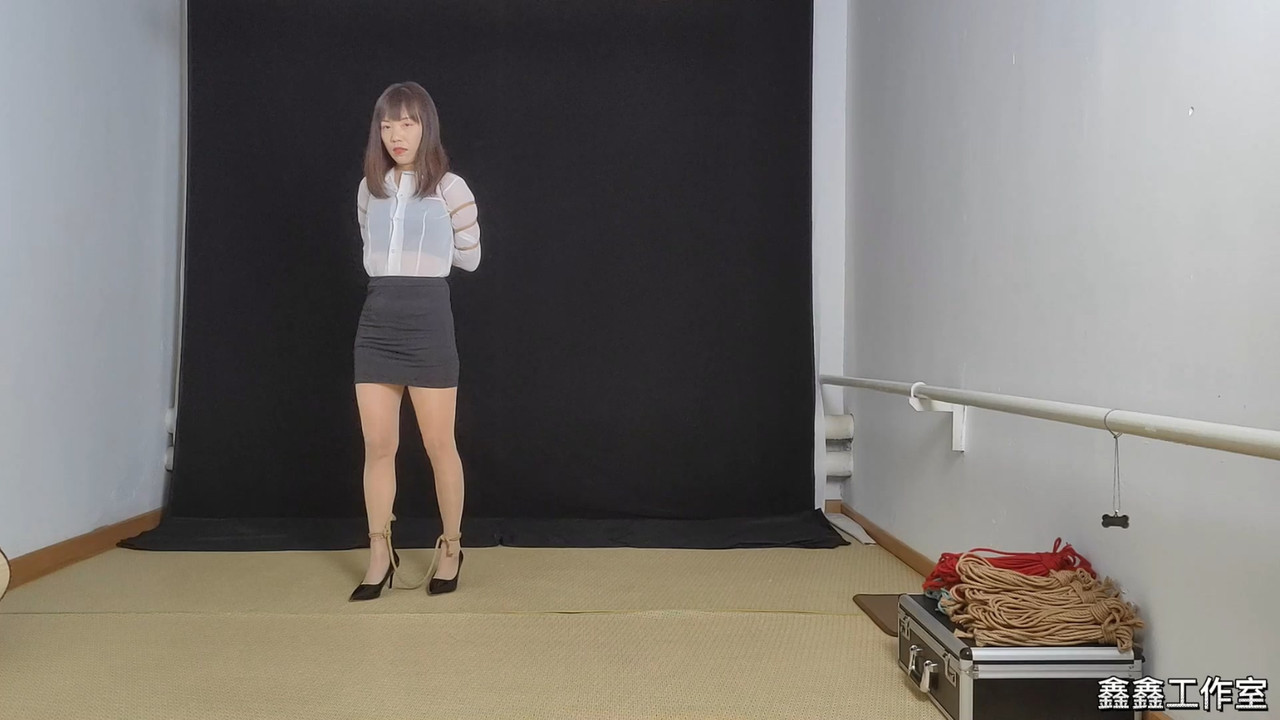 鑫鑫绳艺 小肉臀五花日式菱形缚展示.mp4_20220422_090459.154
