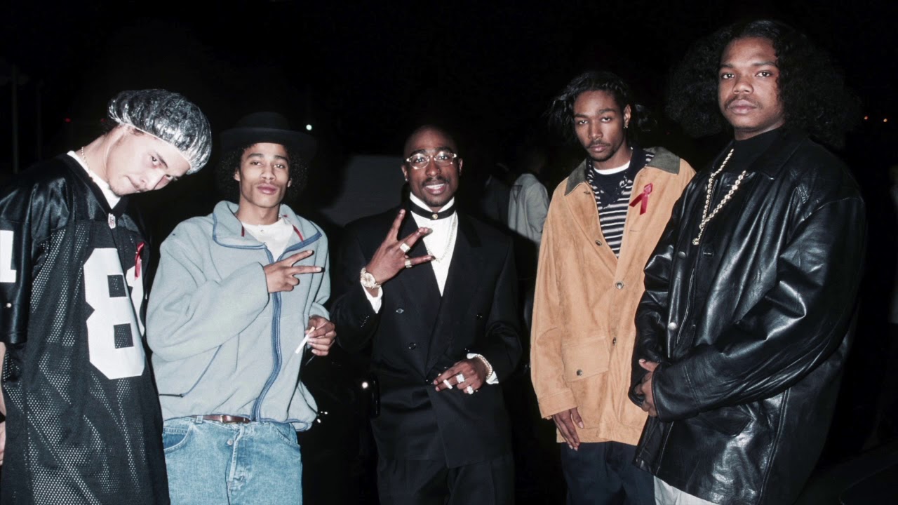Bone-Thugs-N-Harmony-and-Tupac-Shakur.jpg